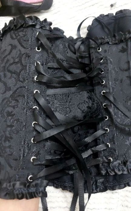 Gotycki czarny gorset sznurowany z fiszbinami overbust wieczorowy r 36