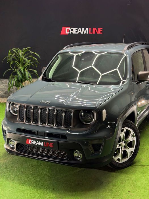 Jeep Renegade526216890019358721