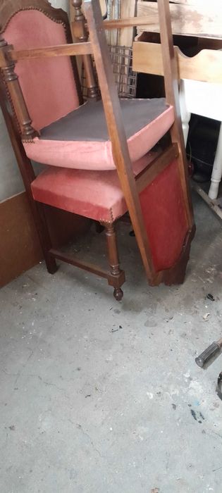 Mobilia antiga  toda desmontada