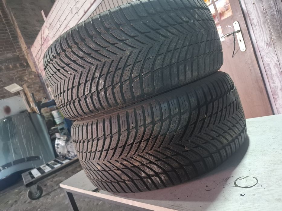 Opony 17 cali 245/45r17 wielosezonowe bdb stan