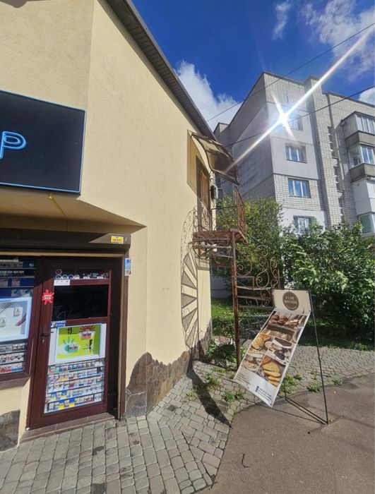 Продам приміщення-магазин у м. Трускавець