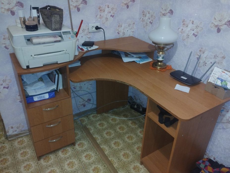 Стол компьютерный угловой