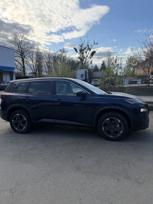 Nissan Rogue SV 24p