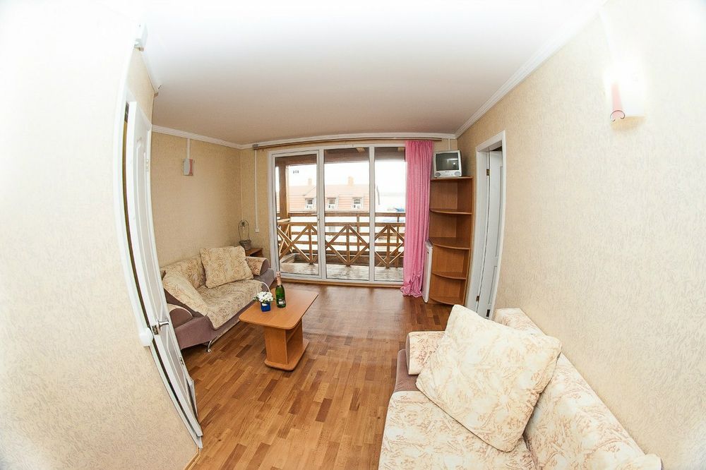 ‼️Продам базу отдыха в центре Затоки "Хуторок" 44 номера