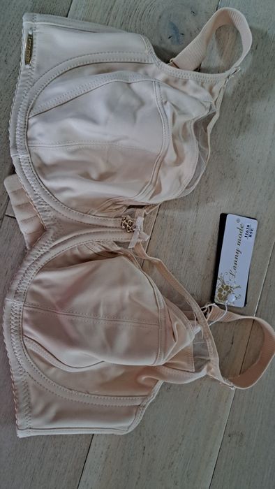 Biustonosz lanny mode modelujący w rozmiarach 80-105 E F G bezowy
