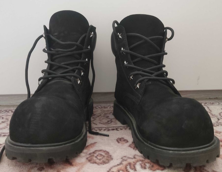 50%legit Big Steppa Boots