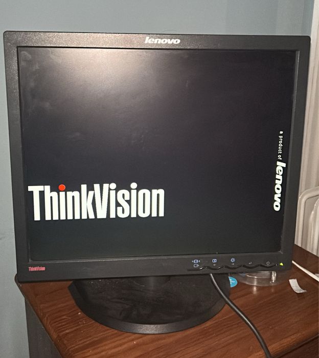 Monitor Lenovo ThinkVision