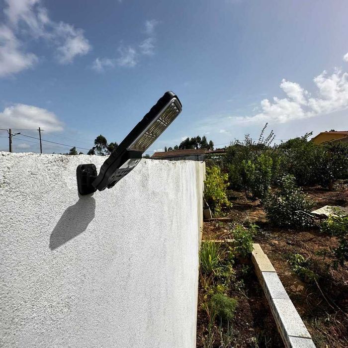 Luminária LED solar para exterior