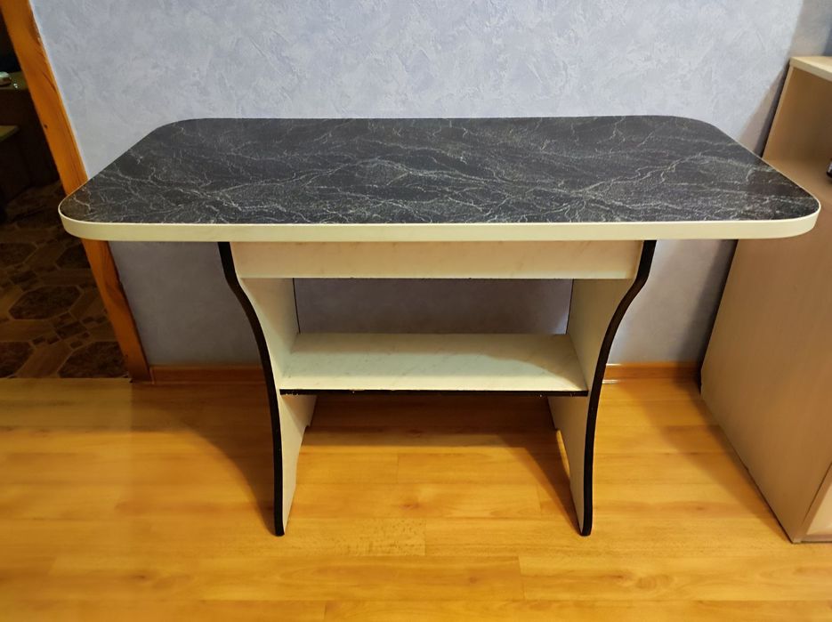 Стіл кухонний , стіл столовий