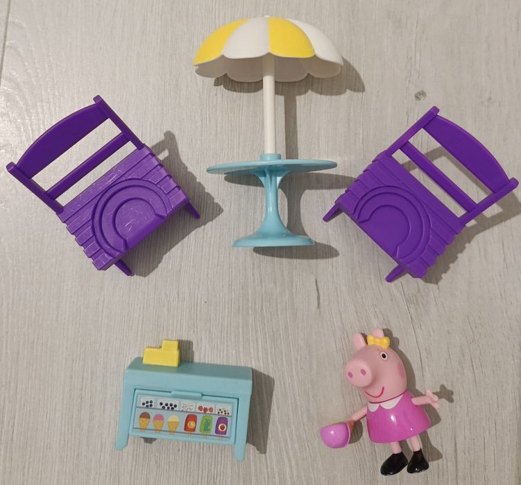 Набір PeppaPig  F4387 Пеппа в магазині морозива