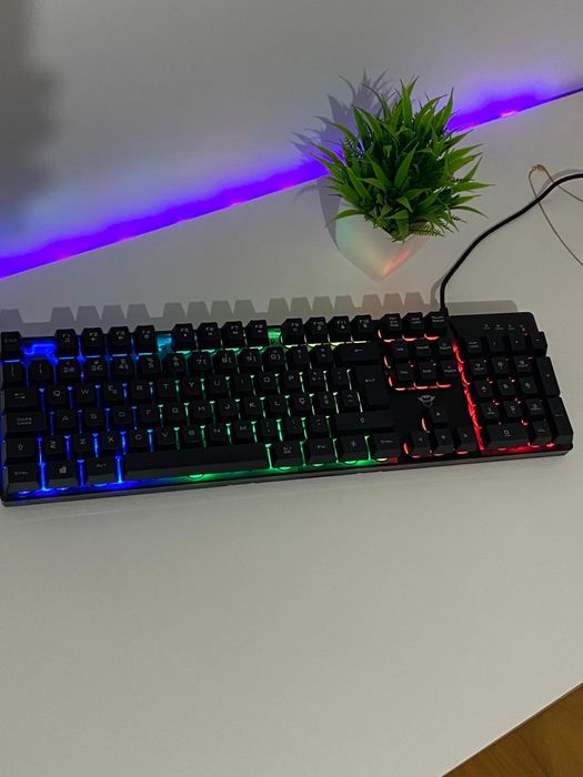 Teclado Trust GTX447256896901621761