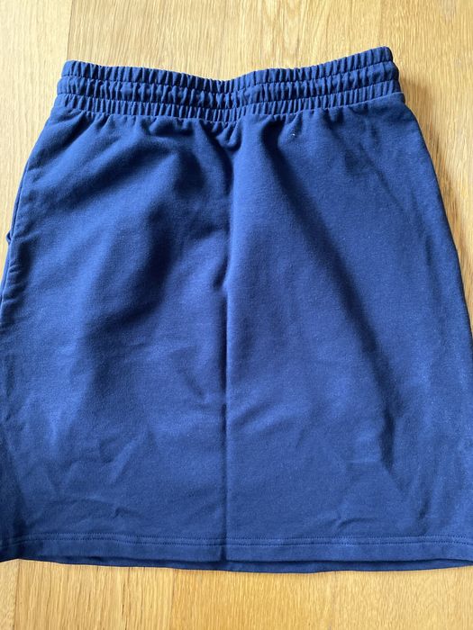 Saia Azul Tommy Hilfinger nova , azul escura Tam 38