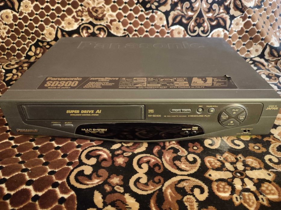 Відеомагнітофон Panasonic NV SD 300
