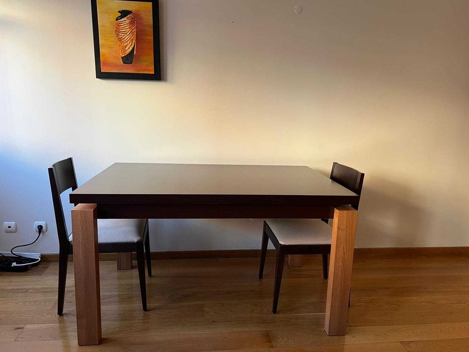 Mesa de jantar extensível 140-200cm + 6 cadeiras – madeira wengué/carvalho – Parque das Nações