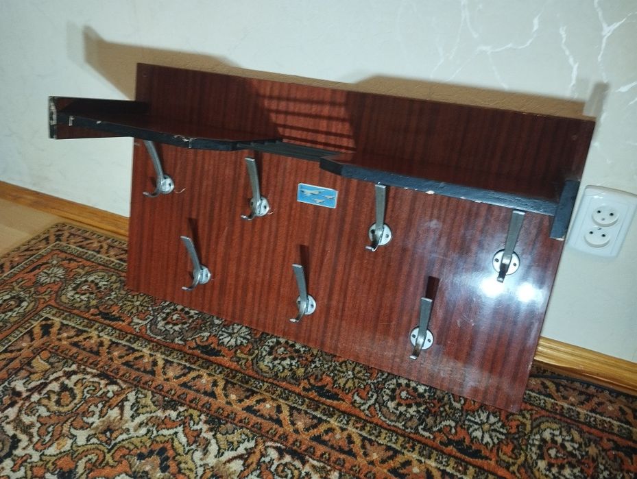 Прихожая лакированая