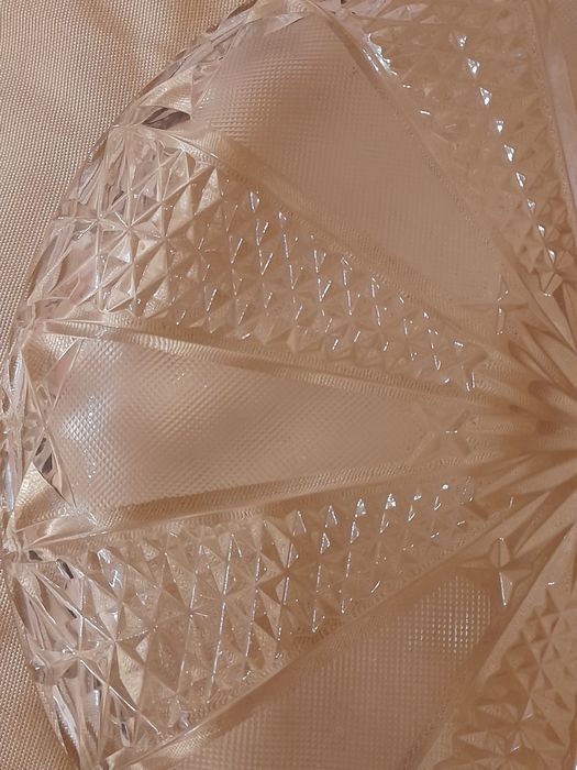 Продам хрустальное блюдо б/у