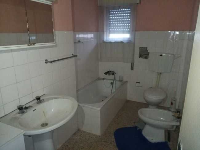 Moradia T2, em Matela, Penalva do Castelo. Viseu • OLX Portugal