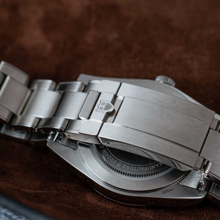 Tudor Black Bay 54