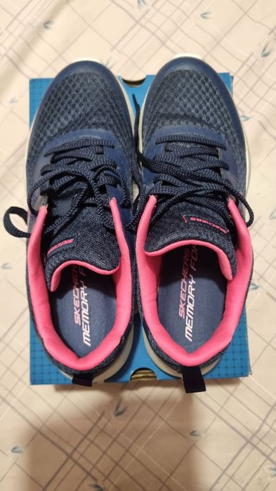 Skechers 38 originais (preço negociável)