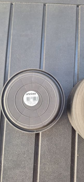 Seis vasos para plantas