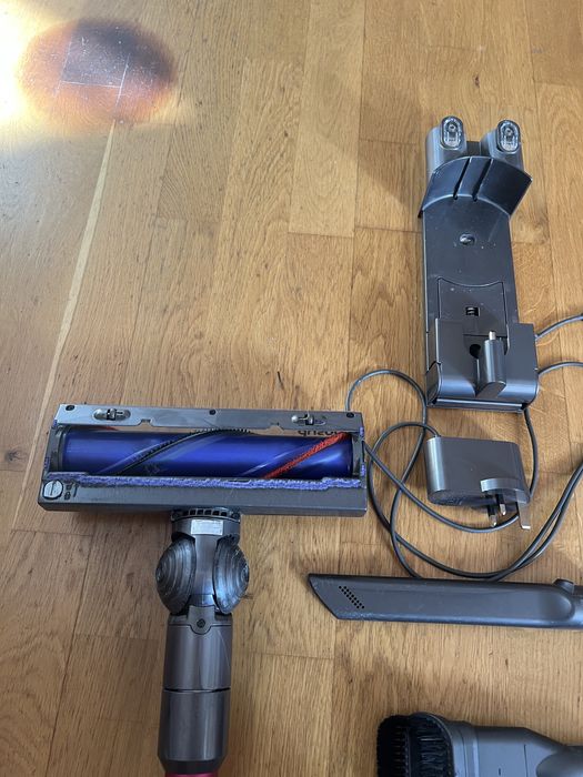 Пилесос Dyson пылесос