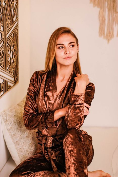 Оксамитовий  жіночий комплект