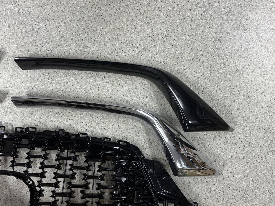 Решетка гриль Mazda CX5 22-25 год глянец