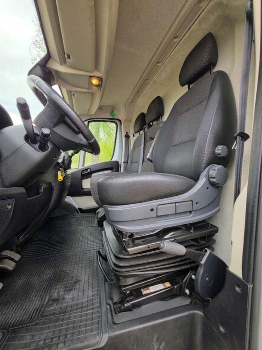 sprzedam auto marki peugeot boxer