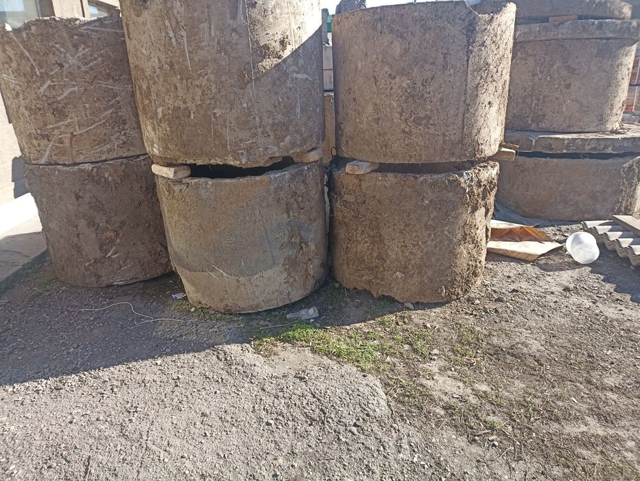 Кольца,крышки,днища железобетонные,кольца для ям,1м,1.20м,1,5м