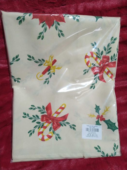 Toalha de mesa de Natal estampada, tamanho 150*200, linda na sua mesa.