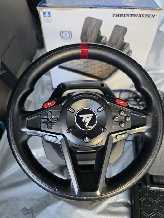 Volante com pedais THRUSTMASTER