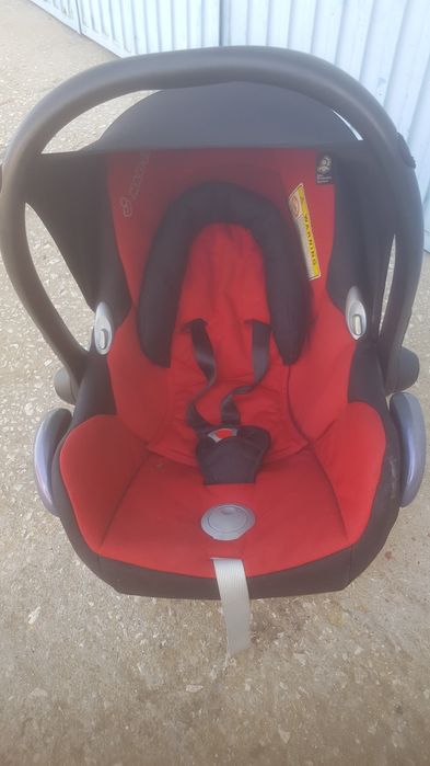 Ovo para bebês  da Maxi- cosi está  tudo  impecável