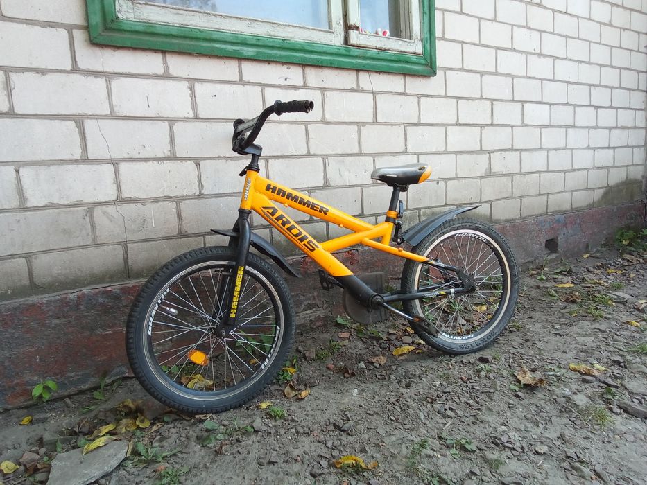 Дитячій велик в чудовому стані на 8/10 рокив