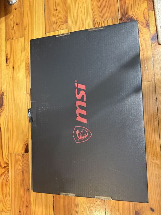 MSI Leopard 8RE GP73