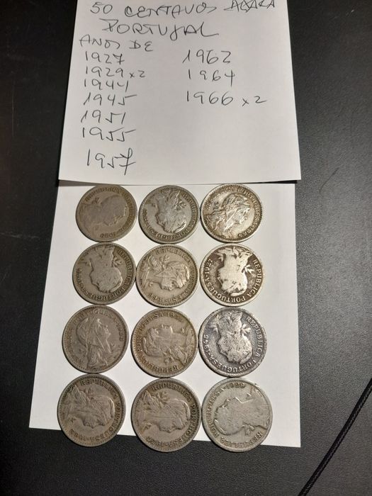 Lote grande de moedas antigas