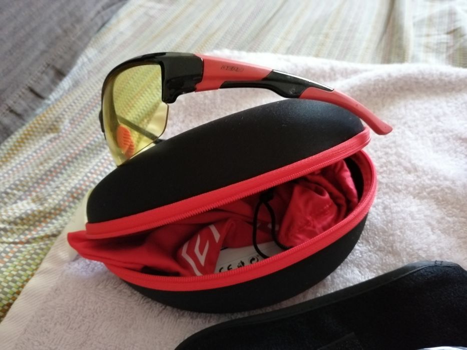 Óculos de sol Berg de 3 lentes novos