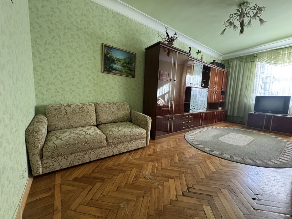 Оренда трикімнатної квартири в центрі міста