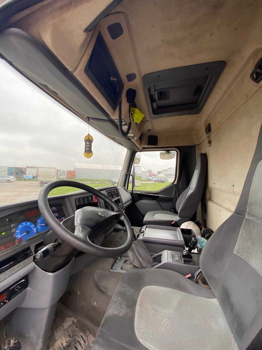 Renault Midlum 215  / Plandeka 9,5 m