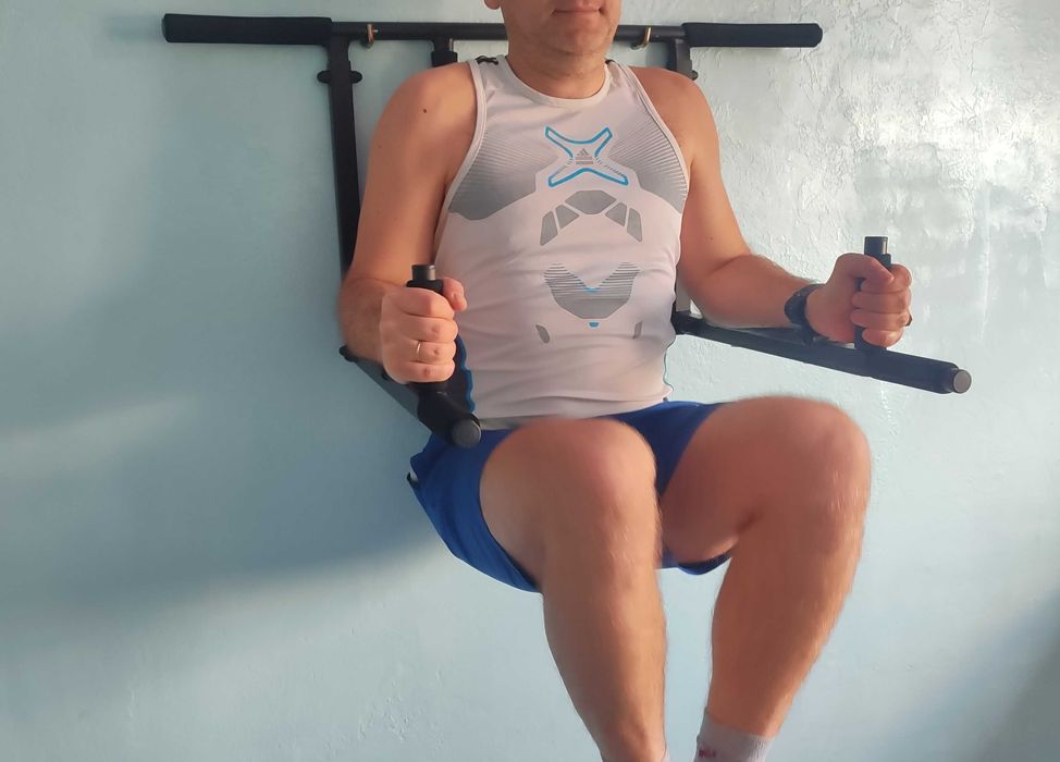 Турник 4в1 универсальный компактный тренажер брусья пресс перевертыш