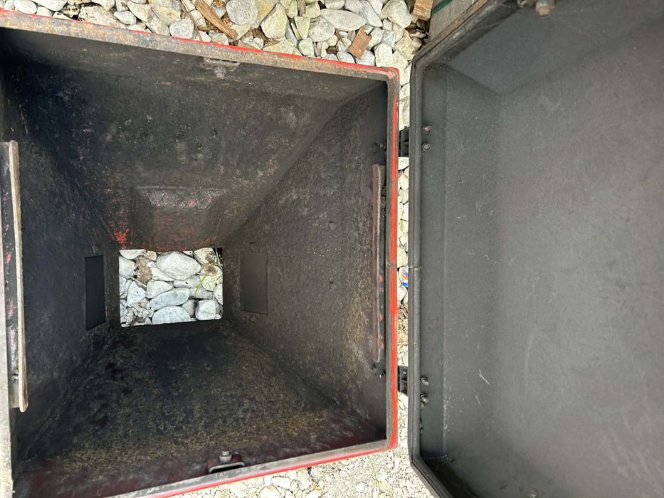 Podajnik do pieca na ekogroszek zbiornik podajnik