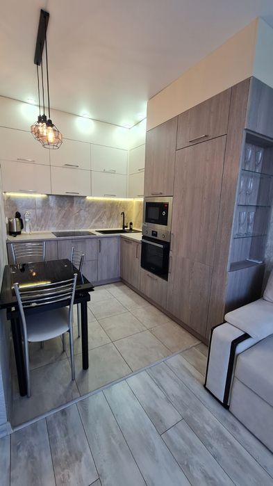 Подобово квартира студія Варшавський Виноградар Посуточно Варшавский