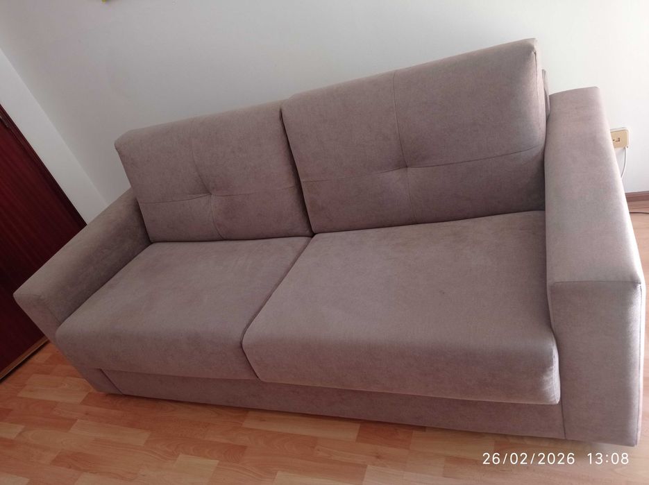 Sofá cama Italiana Ferrara, com 3 lugares, tecido Egypto 8, Semi novo.