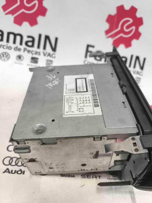 Rádio / Auto Rádio SEAT LEON 1.9 TDI (77 kW / 105 cv) [07.2005 - 12.2010] 1P2035186A (OEM)
