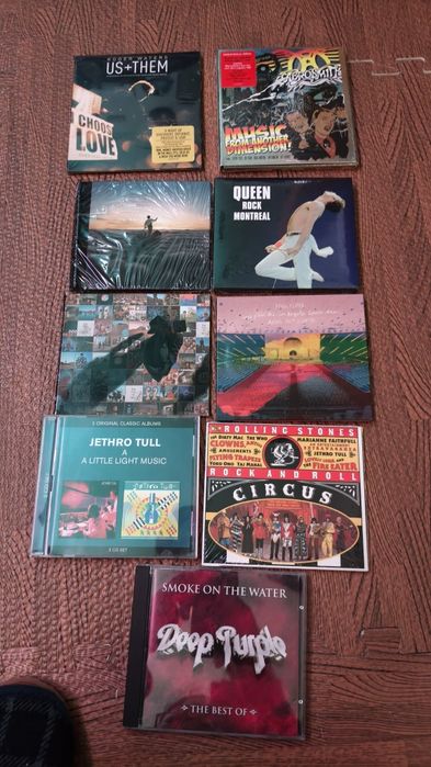 Conjunto de CDs 
Novos e Selados  nn
50€