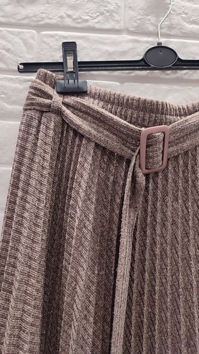 Жіноча коричнева спідниця юбка пліссе р.46-48 (M-L)