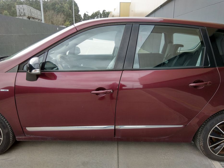 RENAULT GRAND SCÉNIC III - 2012 - Para Peças