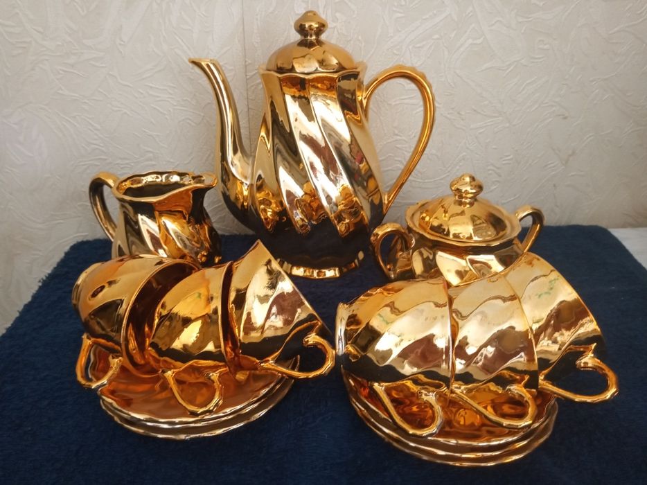 Сервизы кофейные.