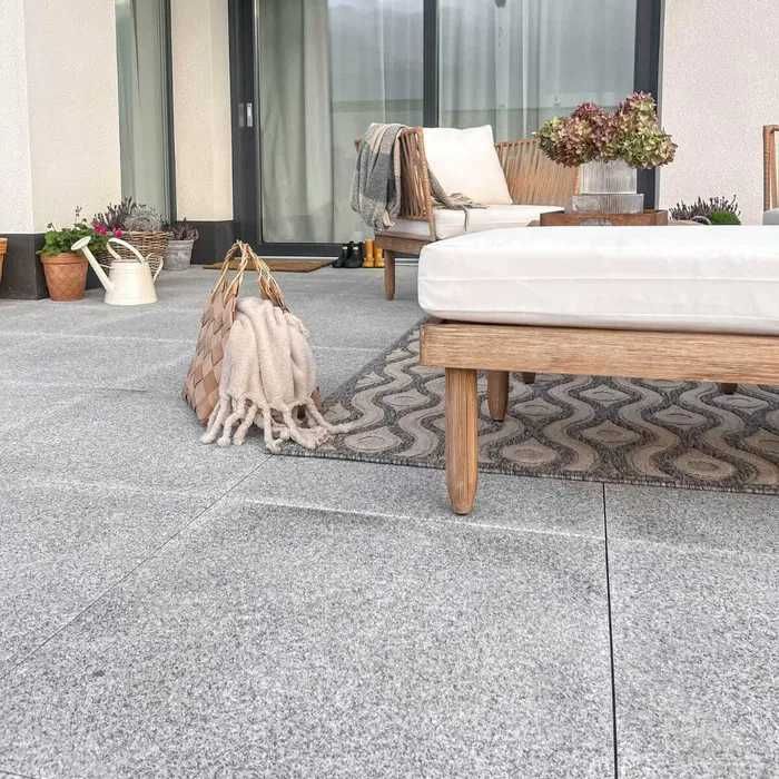 Schody z granitu, stopnica 150x33x2, płomieniowany,  granit