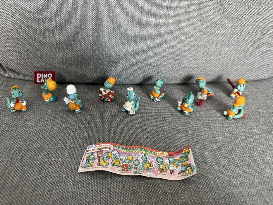 Figurki kinder Dinozaury w pracy