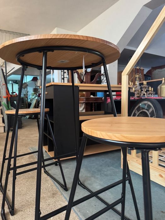 Conjunto de bar em madeira